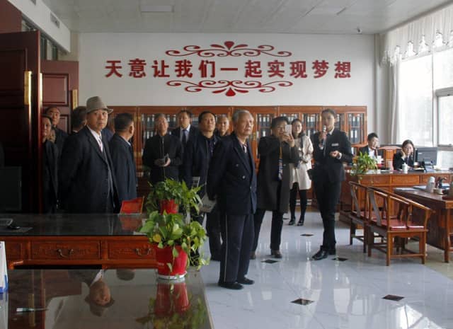 兗州區(qū)人大、政協(xié)領(lǐng)導(dǎo)蒞臨天意機(jī)械參觀考察