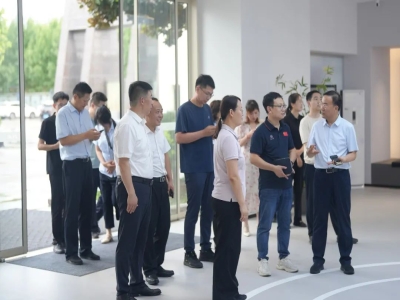 綠色建材產(chǎn)業(yè)鏈融鏈固鏈再發(fā)力！哈工大王代玉教授一行蒞臨天意機(jī)械、卓越精工考察調(diào)研